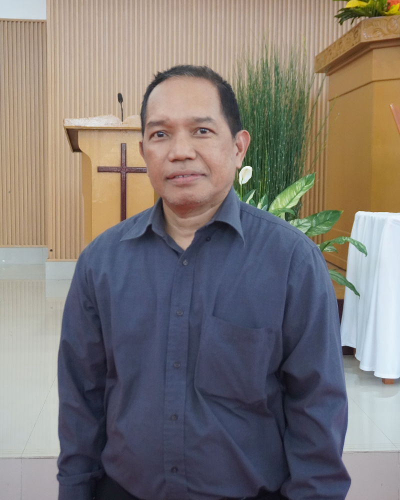 Pnt. Budianto P. Tandirerung M.Div.